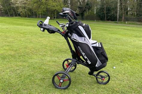 Motocaddy Cube Push Golf Trolley Review .